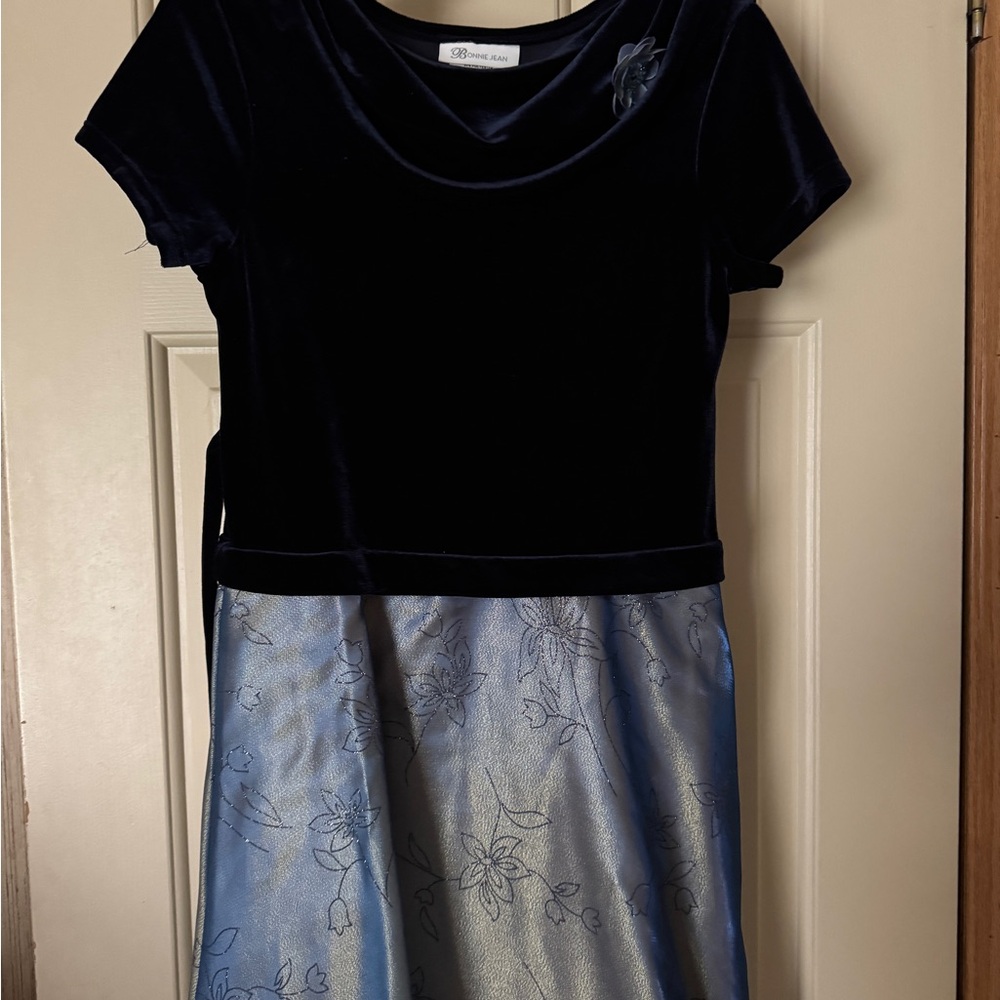 Black and Blue A-Line Dress with Short Sleeves